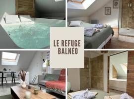 Appartement Chic avec Balneo, hotel with hot tubs in Vierzon