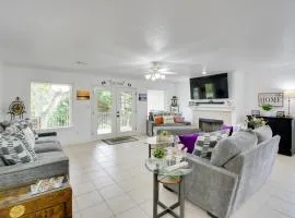 Lakefront Hot Springs Condo with Balcony and Fireplace