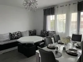 Bel appartement neuf, bien situé