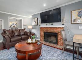 Chic Condo Retreat Private Bliss n Birmingham, hotel v destinaci Birmingham