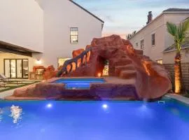 The Hollywood Mansion