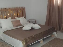 Diyar Selma, hotel con estacionamiento en Tataouine