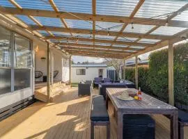 Coastal Break Bach - Whangamata Holiday Home