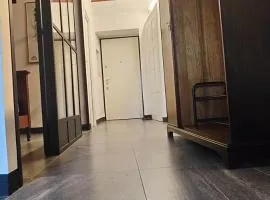 Casa del Mercante in centro ad Asti no ztl