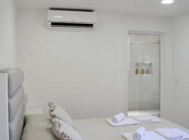 Golden Moon, Ponta do Sol，位于蓬他达维托亚的酒店