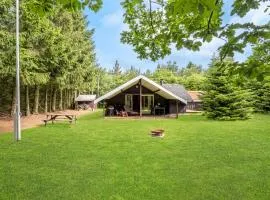 4 Bedroom Beautiful Home In Toftlund