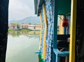 H.B Rocket paradise, hotel in Srinagar