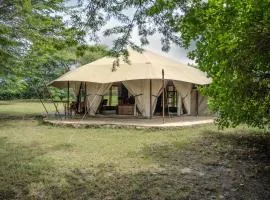 Dolly Farm & River Camp, Luxury Tents