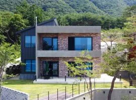 Chuncheon Moto Moto Poolvilla