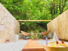 Sokcho Floating Whale Seorak Dojeok Waterfall Stay