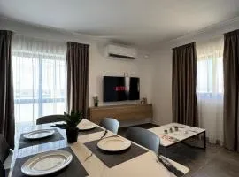 Charming Corner Apartment with Country view 2BR