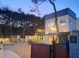 Kyeongju Withbebe Dockchae Kids Poolvilla