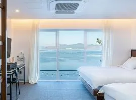Sacheon Azule Poolvilla