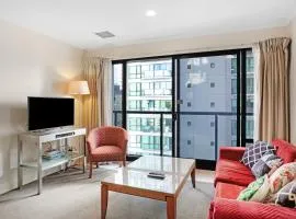 City Hideaway 1 BR Apt with Pool and Gym