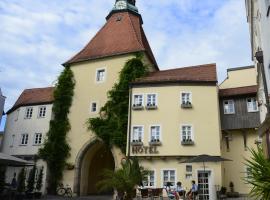 Klassik Hotel am Tor, hotel with hot tubs in Weiden