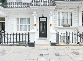 The J Hyde Park Hotel