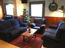 卡萨多酒店，位于帕斯底拉卡萨的低价酒店