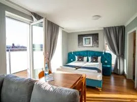 Boardinghouse City Home - Living