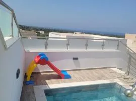Appartement avec piscine vue sur mer