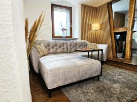 Longkamp Living Stilvolle Ferienwohnungen nahe Bernkastel-Kues, Disneyplus, Netflix, großer TV & Parkplatz, hotel in Longkamp