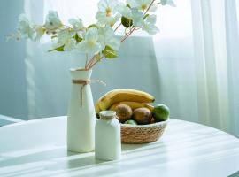 The Villa Jumeirah, homestay in Dubai