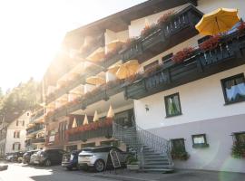 Flair Hotel Sonnenhof, hotel v destinaci Baiersbronn