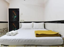 Hotel New Ashray, hotel di Bhayandar