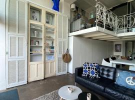 Nirvana Loft, hotel em Théoule-sur-Mer