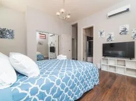 Unbeatable Location - Walkable Entertainment
