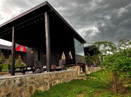 Runaway House - Qalacıq, hotel v destinaci Gabala