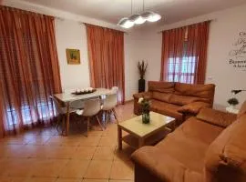 Casa céntrica, 3 dormitorios, gran terraza, cerca de la playa