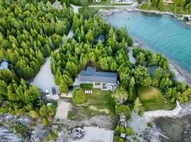Georgian Legendary Tobermory Retreat With Hot Tub