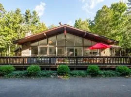 Evergreen Escape - Tobermory Chalet & Sauna