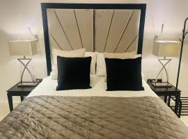 St Albans City Retreat - 2 Bed Apartment