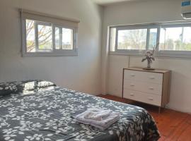 Casa cenote، فندق في Deán Funes