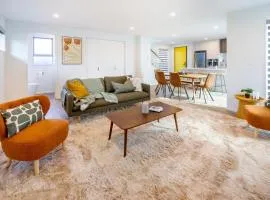 Spacious Stay near Avon River with Carpark