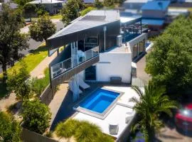 The Point - Luxury Beachside Entertainer With Heated Pool
