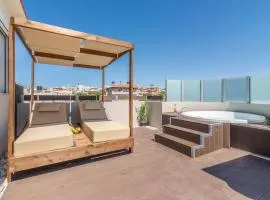 Elegant Loft with Jacuzzi