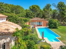 Le Pool House - Private Jacuzzi - Mas des Sous Bois、Ventabrenのグランピング施設