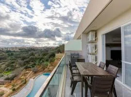 Lovely home with beautiful view with communal pool by 360 Estates