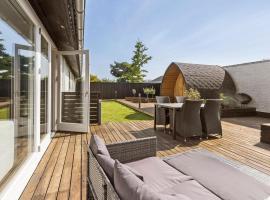Lovely Home In Frederikssund With Sauna, hotell sihtkohas Frederikssund