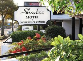Shadzz Motel, hotel in Palmerston North