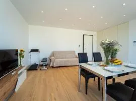 NicoLao Modern Apartment