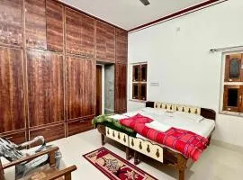 Vinayak guest house
