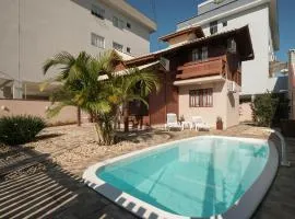 Casa c/ piscina privativa a 150m da praia PU9263