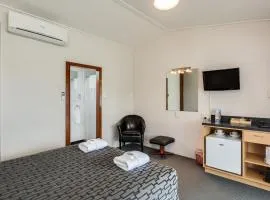 Ocean Beach Hotel