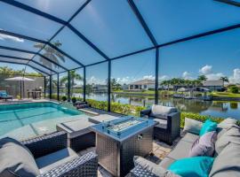 Villa Sweet Mailin by CoralVilla- pool, on water, hotel v destinaci Shell Point Village