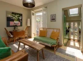 Beautiful & Cosy 2BD House - Southwark