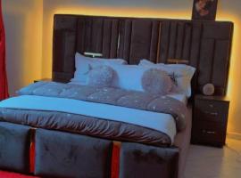 Lavish luxury apartments, Hotel in Buwate