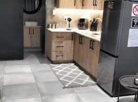 J & M Elegant Escape
